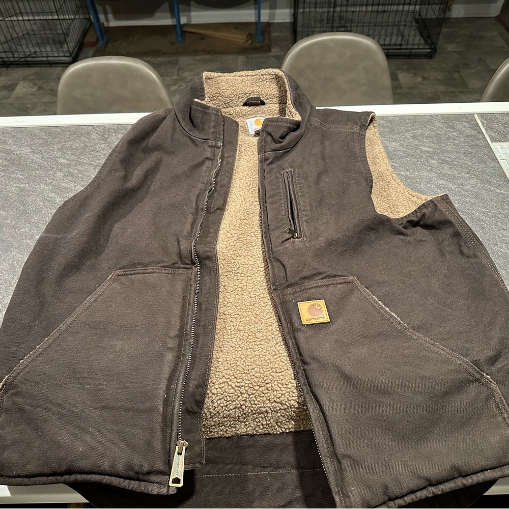 Carhartt Vest/ SUPER WARM!